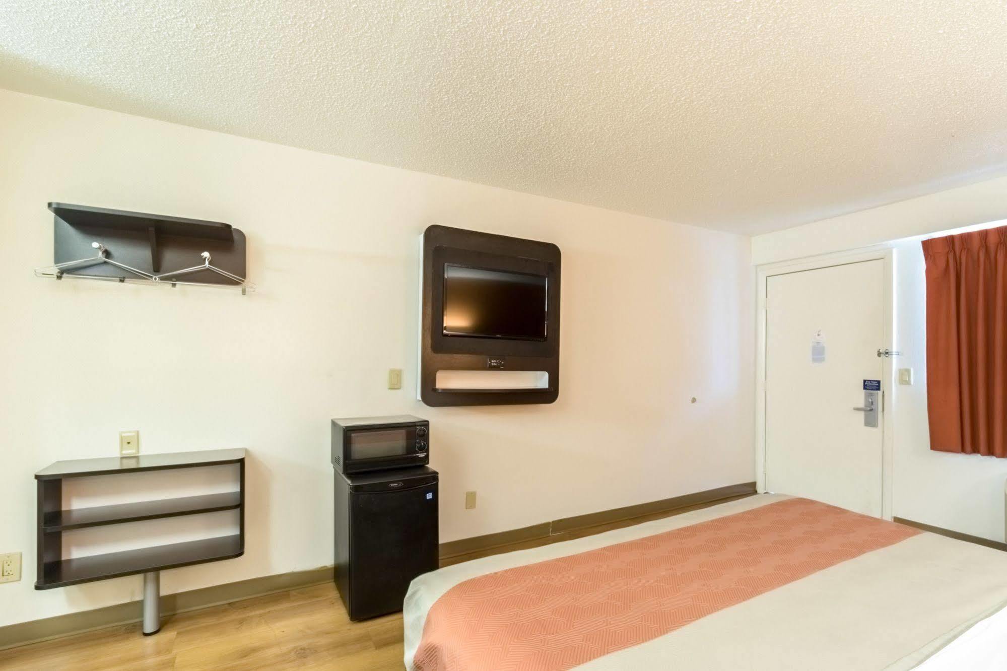 Motel 6-Crawfordsville, In מראה חיצוני תמונה